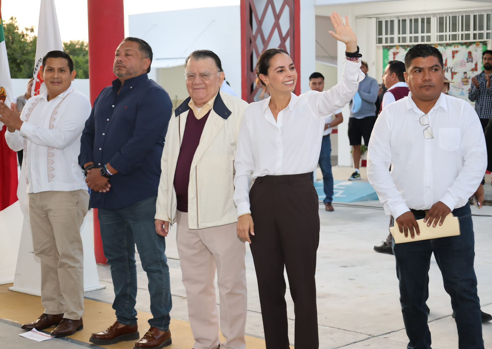 uploads/6/32/01 (641).Jpeg